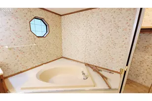 1097 Lees Crk Rd, Myrtle Creek, OR 97457 - Photo 33