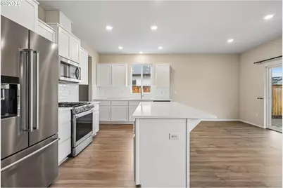 4889 Navigation Ave NE, Salem, OR 97305 - Photo 13