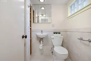 1350 E 25th Ave, Eugene, OR 97403 - Photo 23