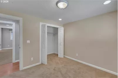 1995 SW 27th Dr, Gresham, OR 97080 - Photo 13