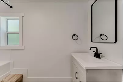 3125 Portland St, Eugene, OR 97405 - Photo 13