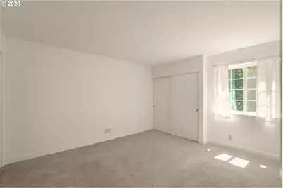 2417 SW Nebraska St #4, Portland, OR 97239 - Photo 11