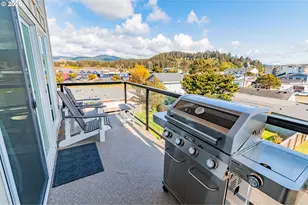 920 SW 48th St, Lincoln City, OR 97367 - Photo 17
