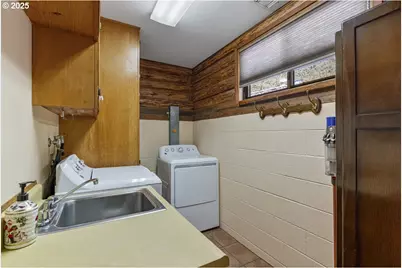 5361 Hwy 238 Hwy, Jacksonville, OR 97530 - Photo 21