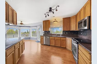 815 Crestwood Pl, Brookings, OR 97415 - Photo 13