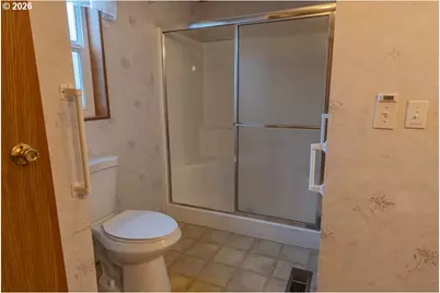 2410 Lancaster Dr #354, Salem, OR 97317 - Photo 19