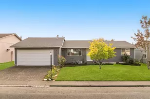 1166 SE Fir Grove Loop, Hillsboro, OR 97123 - Photo 1