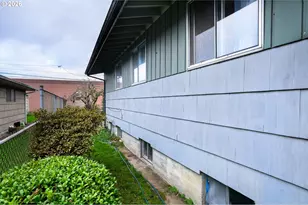 1704 10th Ave, Longview, WA 98632 - Photo 39