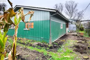 1704 10th Ave, Longview, WA 98632 - Photo 37