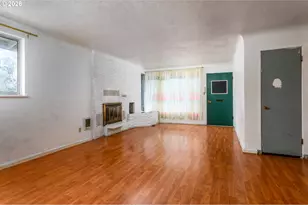 1704 10th Ave, Longview, WA 98632 - Photo 7