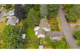 8906 NE Beech St, Portland, OR 97220 - Photo 45