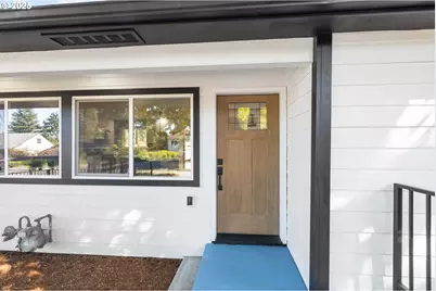 142 NE 128th Ave, Portland, OR 97230 - Photo 5