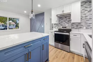 142 NE 128th Ave, Portland, OR 97230 - Photo 13