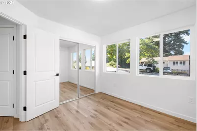 142 NE 128th Ave, Portland, OR 97230 - Photo 25