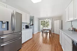 22892 SE Belmont Ct, Damascus, OR 97089 - Photo 7