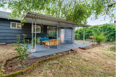 12020 NE Thompson St, Portland, OR 97220 - Photo 29