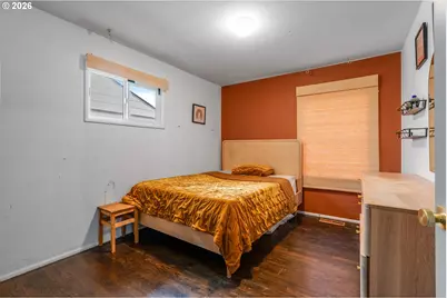 12020 NE Thompson St, Portland, OR 97220 - Photo 17