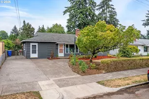 12020 NE Thompson St, Portland, OR 97220 - Photo 33