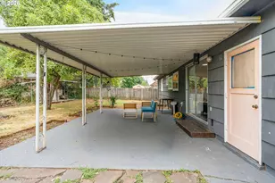 12020 NE Thompson St, Portland, OR 97220 - Photo 27
