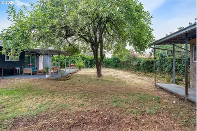 12020 NE Thompson St, Portland, OR 97220 - Photo 31