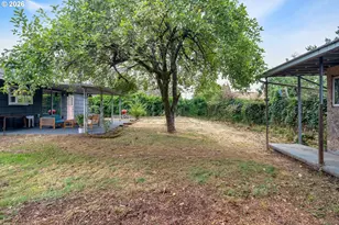 12020 NE Thompson St, Portland, OR 97220 - Photo 31