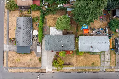 12020 NE Thompson St, Portland, OR 97220 - Photo 37