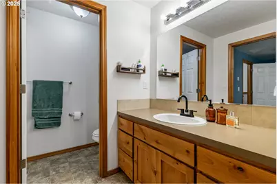 492 S Donna Dr, Newberg, OR 97132 - Photo 21