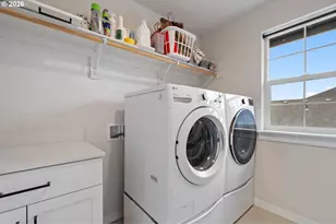 28309 SW Orleans Ave, Wilsonville, OR 97070 - Photo 29