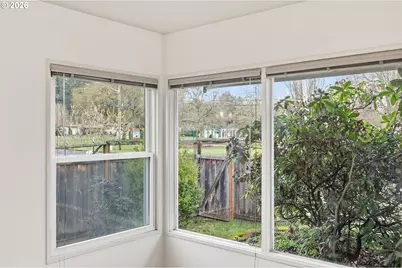 2710 NW Garfield Ave, Corvallis, OR 97330 - Photo 9