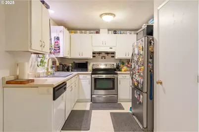 3577 Concord St, Eugene, OR 97402 - Photo 9