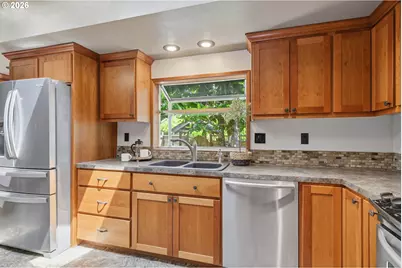 3000 Gilham Rd, Eugene, OR 97408 - Photo 13
