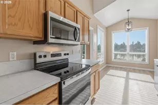 13262 SW Commonwealth Ln, Beaverton, OR 97005 - Photo 15