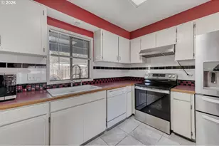 6811 SW 170th Ave, Beaverton, OR 97007 - Photo 11