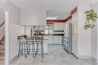 6811 SW 170th Ave, Beaverton, OR 97007 - Photo 9