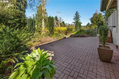 8409 SW Capitol Hwy, Portland, OR 97219 - Photo 35