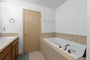 3349 SE 143rd Ave, Portland, OR 97236 - Photo 13