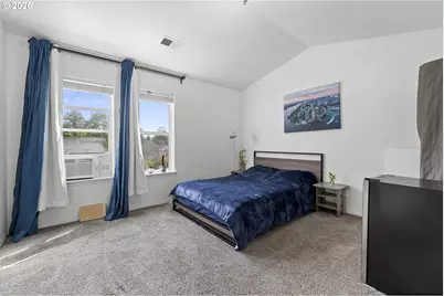 3349 SE 143rd Ave, Portland, OR 97236 - Photo 3
