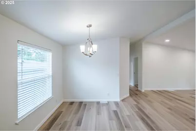 2110 NE Willamette Ave, Albany, OR 97321 - Photo 9