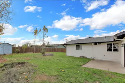 645 Riley Way, Harrisburg, OR 97446 - Photo 31