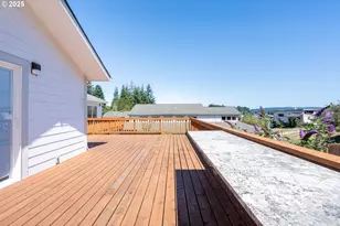 834 S 11th St, Coos Bay, OR 97420 - Photo 37