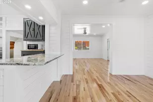 834 S 11th St, Coos Bay, OR 97420 - Photo 7