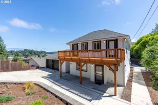 834 S 11th St, Coos Bay, OR 97420 - Photo 3