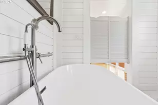 834 S 11th St, Coos Bay, OR 97420 - Photo 23