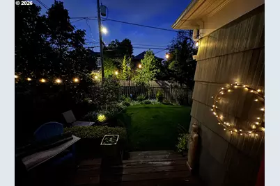 5742 N Commercial Ave, Portland, OR 97217 - Photo 45