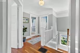5742 N Commercial Ave, Portland, OR 97217 - Photo 23