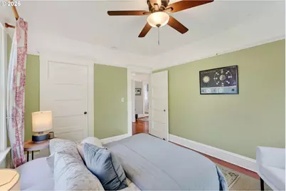 5742 N Commercial Ave, Portland, OR 97217 - Photo 25