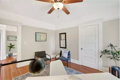 5742 N Commercial Ave, Portland, OR 97217 - Photo 29