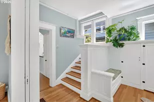 5742 N Commercial Ave, Portland, OR 97217 - Photo 7
