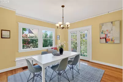 5742 N Commercial Ave, Portland, OR 97217 - Photo 13
