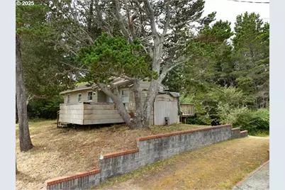 13907 N St, Long Beach, WA 98631 - Photo 3